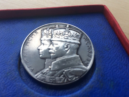 King George V and Queen Mary Silver Jubilee  Windsor Castle
