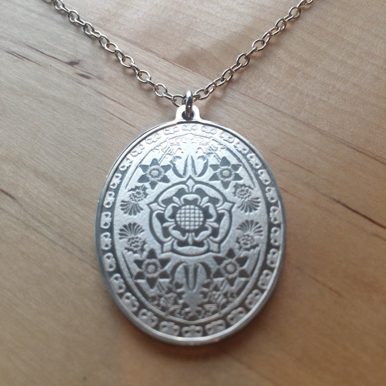 Large Silver Locket Necklace 1977 English Locket Pendant 