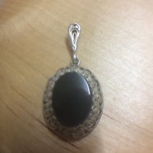 Onyx and Silver filigree pendant (Sterling Foreign) - no chain