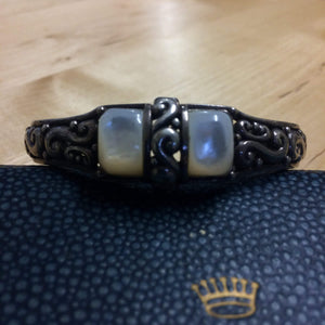 Chunky 925 Sterling Silver MOP bangle - Vintage