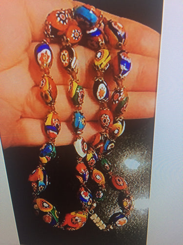 A gorgeous art deco/vintage graduated venetian murano millefouri glass beads necklace
